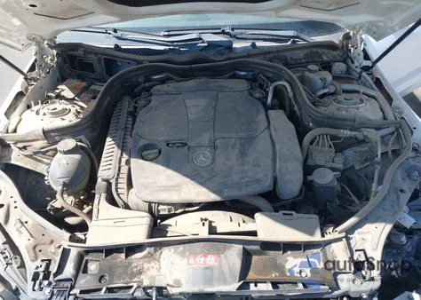 2014 Mercedes-Benz E 350 z USA, uszkodzony, nr VIN WDDHF5KB2EA971960